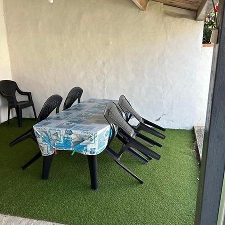 Petite Maison Au Calme, Dans Une Impasse L'Epine  Exterior foto