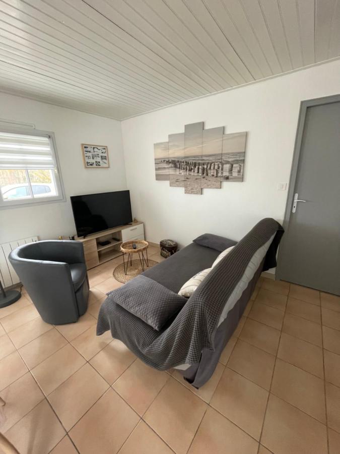 Petite Maison Au Calme, Dans Une Impasse L'Epine  Exterior foto