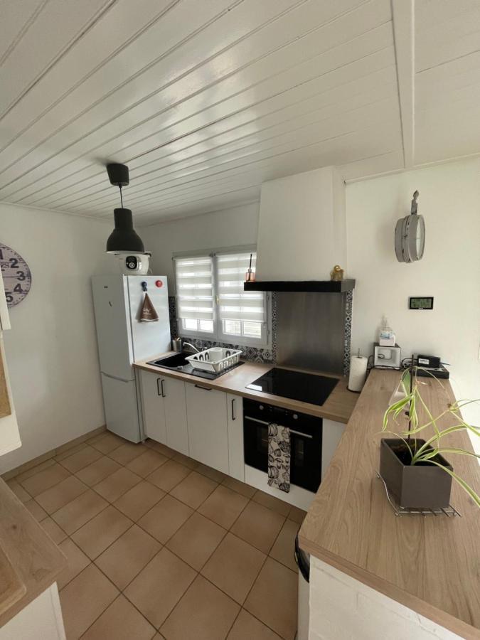 Petite Maison Au Calme, Dans Une Impasse L'Epine  Exterior foto